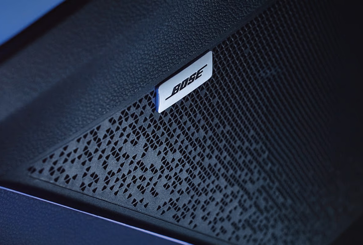 BOSE Premium Sound System